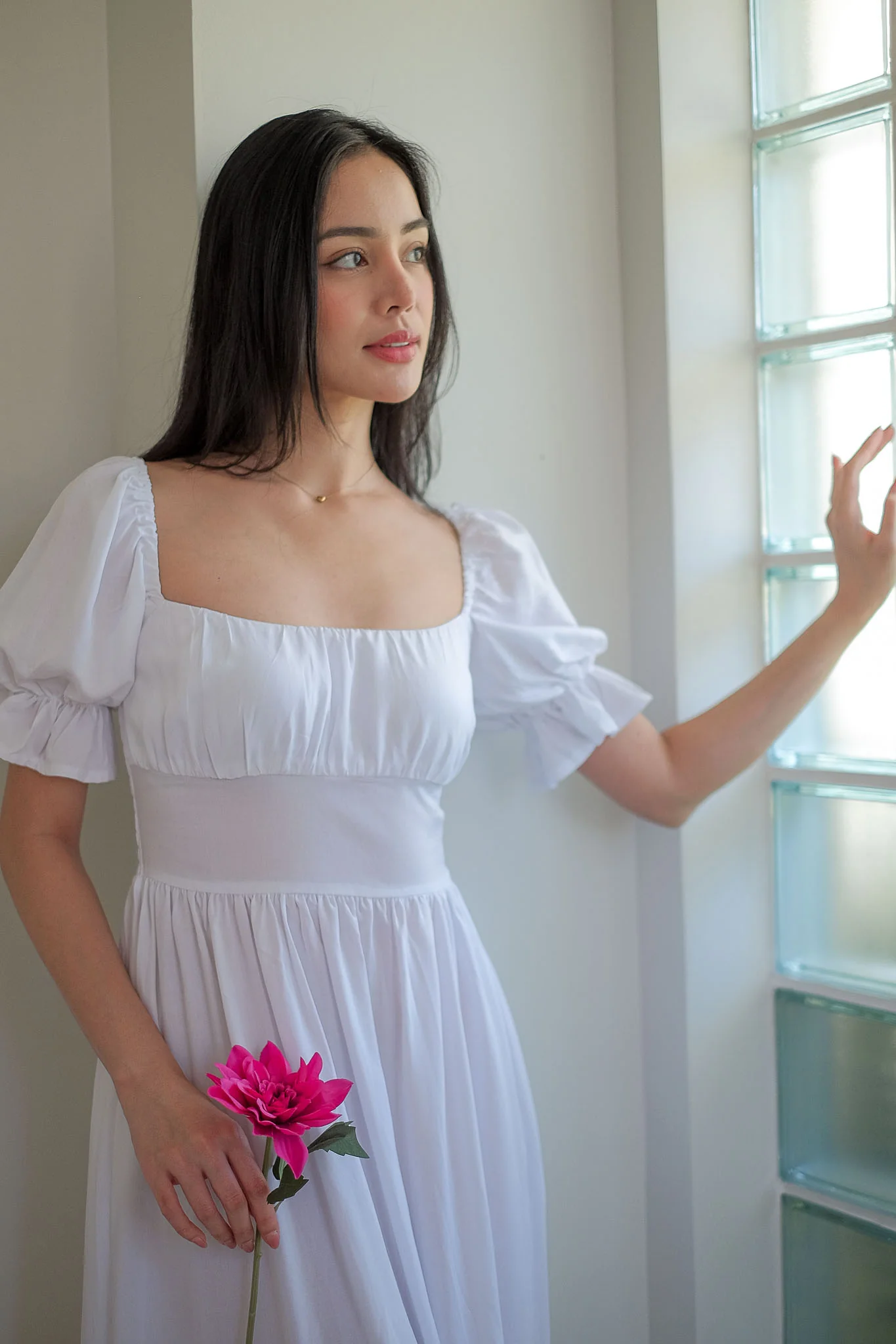Monica Midi Dress – plain white - Image 3
