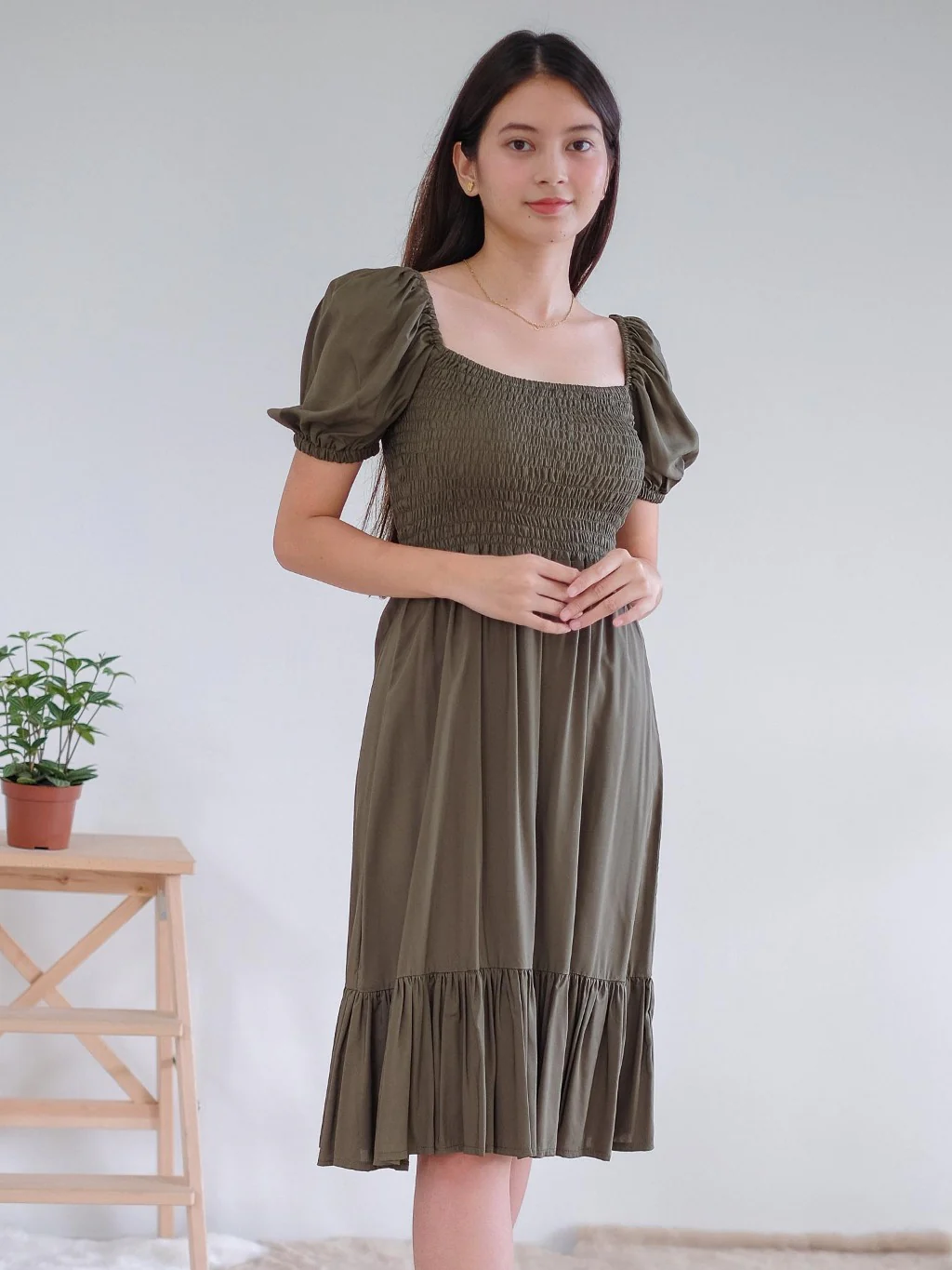 The Shelly Midi dress - Image 5