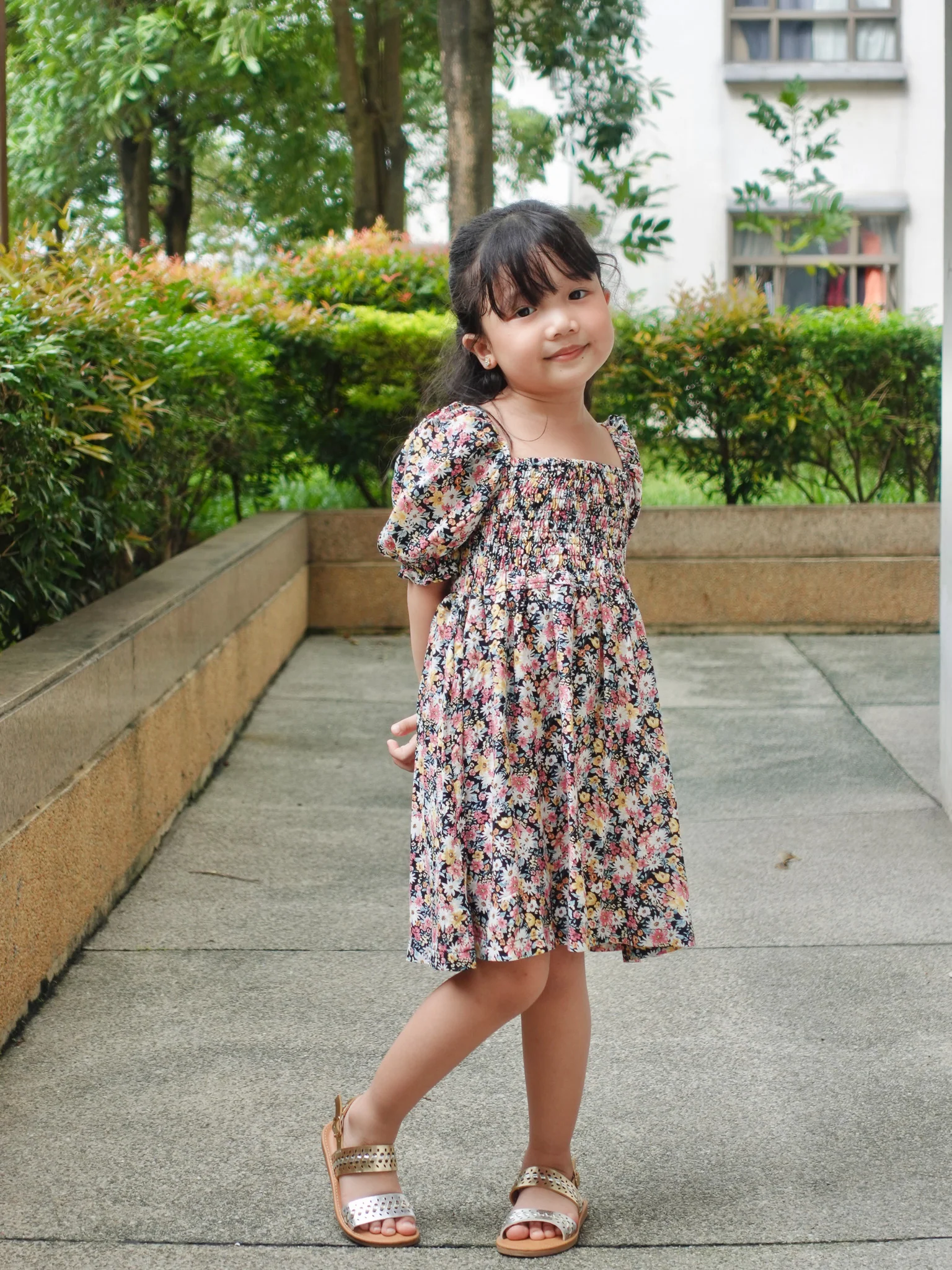 Victoria kids - Black floral - Image 4